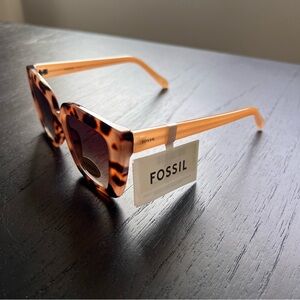 NWT Fossil Tortoise Shell 50mm Cat Eye Sunglasses